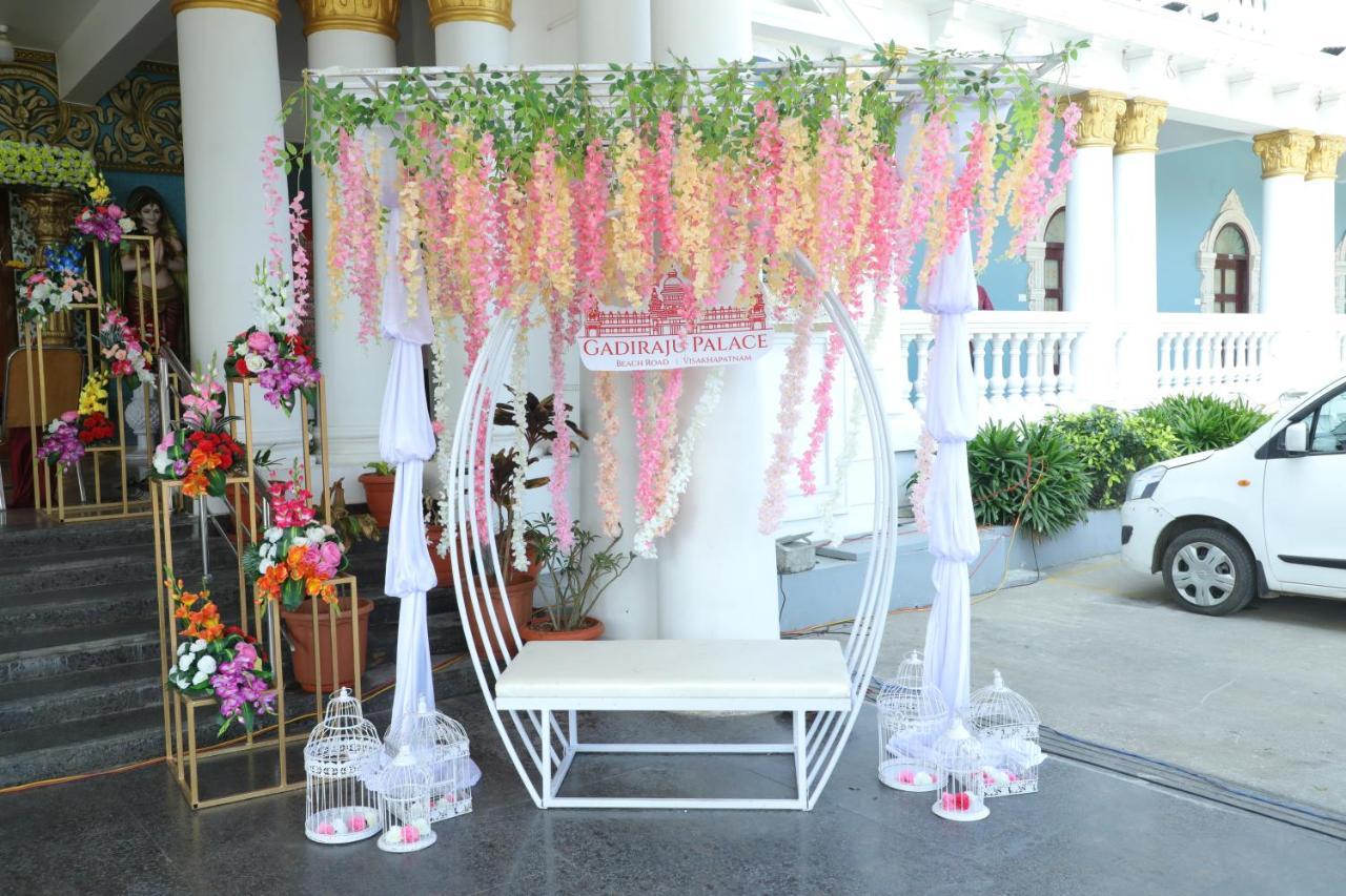 Gadiraju Palace Convention Centre & Hotel 비사카파트남 외부 사진